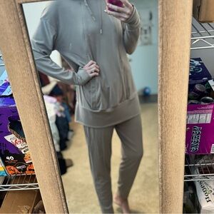 Kindred Bravely jogger & hoodie set